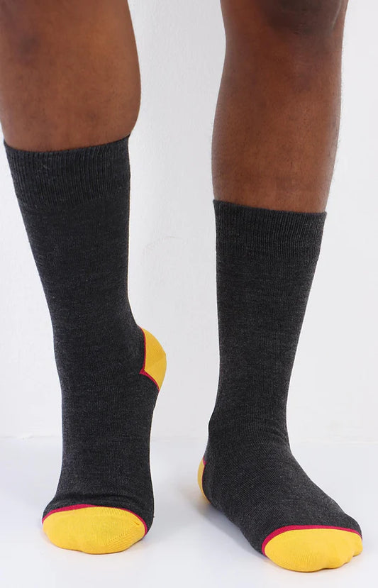 Men Grey & Yellow Socks